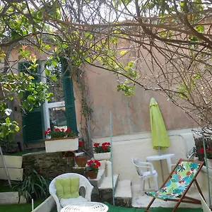 old-farm-house.hotelitalianriviera.com/